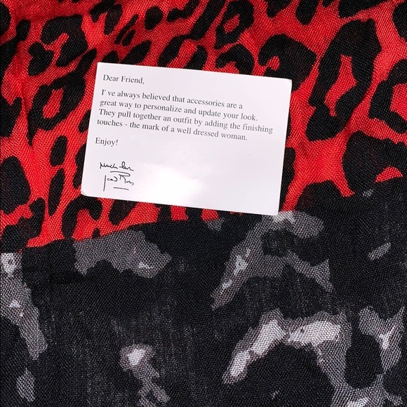 Joan Rivers Scarf - Picture 2 of 3